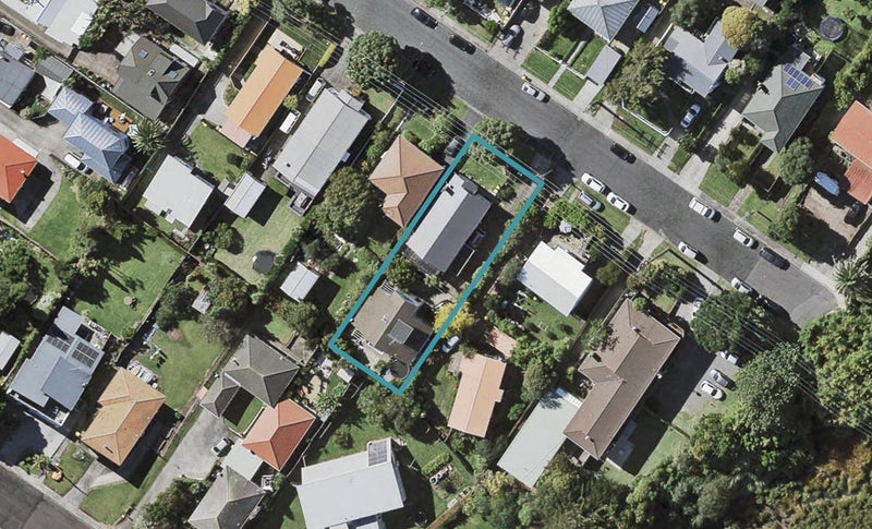 2/7 Evan Street, Belmont, Auckland - Carousel 1