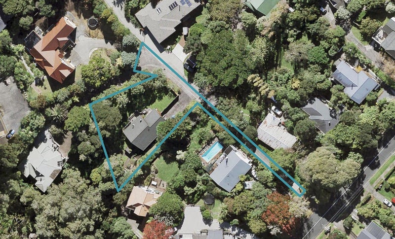 25 West Lynn Road, Titirangi, Auckland - Carousel 1