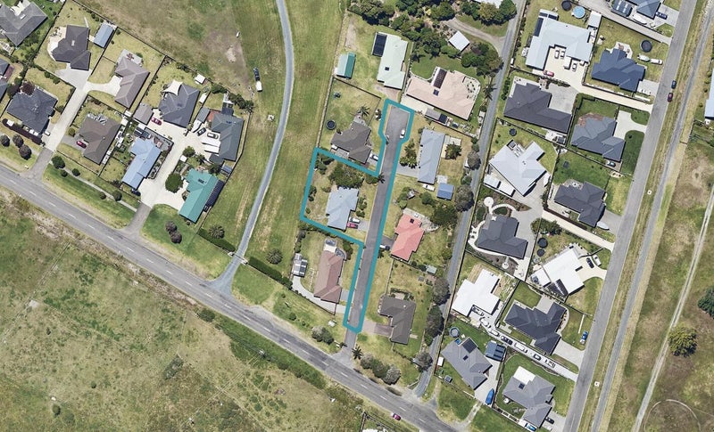 2 Prita Lane, Coastlands, Whakatane - Carousel 1