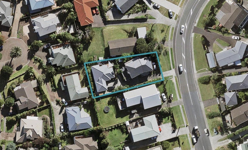 2/96 Sunset Road, Unsworth Heights, Auckland - Carousel 1
