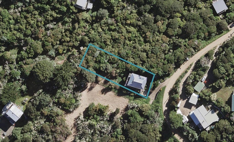 61 Makora Avenue, Oneroa, Waiheke Island - Carousel 1