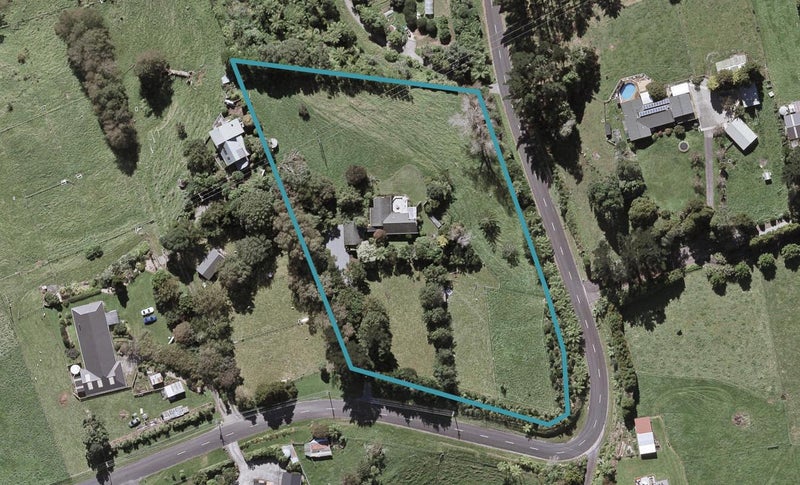 8 Eva Road, Ridgewood, New Plymouth - Carousel 1