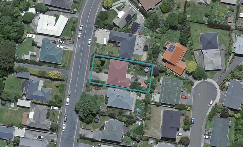 29 Redwood Avenue, Tawa, Wellington - Carousel 1