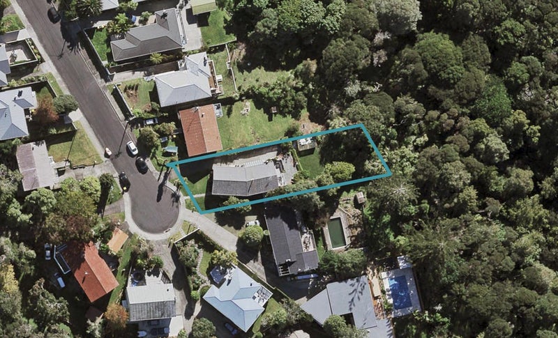 14 Felstead Street, Birkenhead, Auckland - Carousel 1