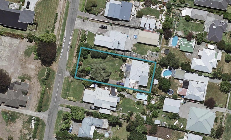 38 Jervois Road, Jervoistown, Napier - Carousel 1