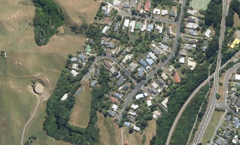 5 Kotipu Place, Pukerua Bay, Porirua - Carousel 1