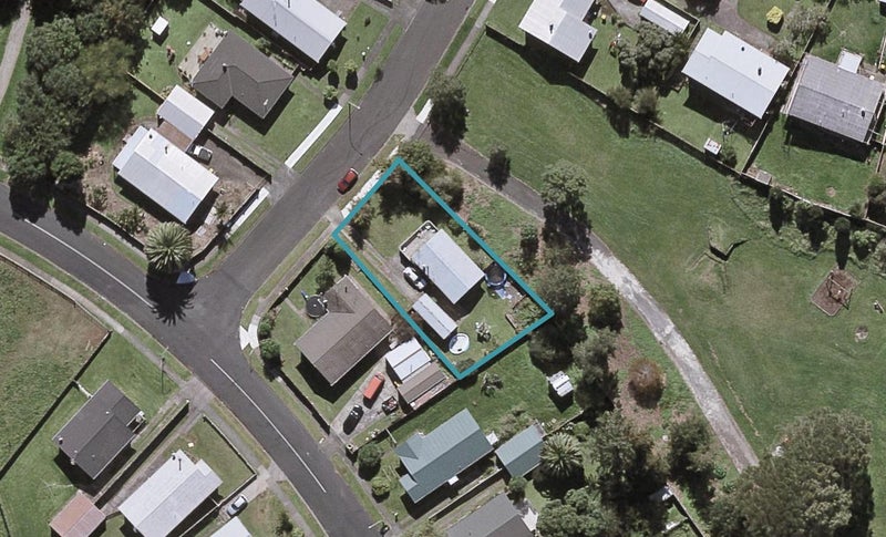 43 Grenville Street, Marfell, New Plymouth - Carousel 1