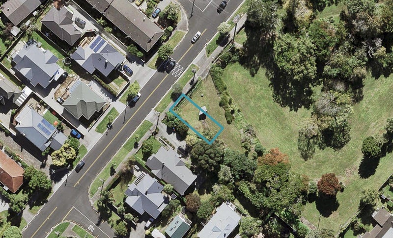 31A Asquith Avenue, Mount Albert, Auckland - Carousel 1