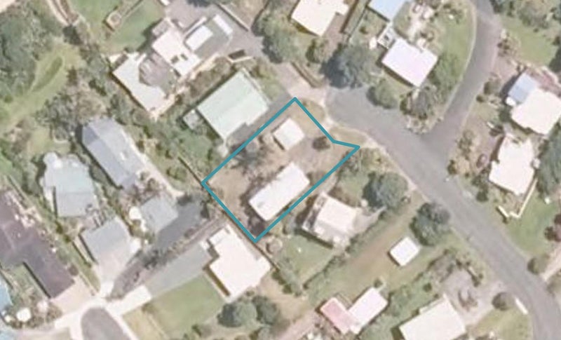 12 Braemar Avenue, Coopers Beach, Coopers Beach - Carousel 1