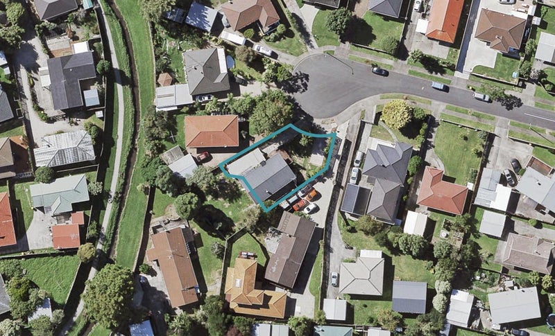 12A Damson Place, Bucklands Beach, Auckland - Carousel 1