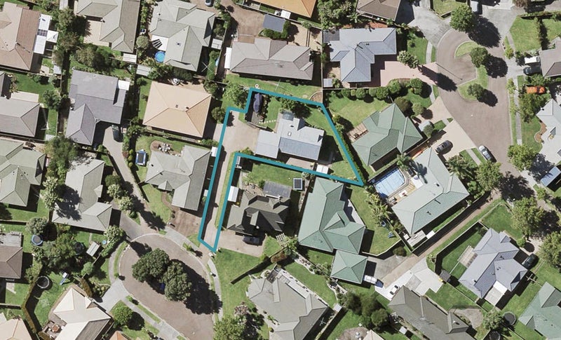11 Lushington Place, Huntington Park, Auckland - Carousel 1