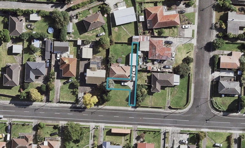 74B McAnnalley Street, Manurewa East, Auckland - Carousel 1
