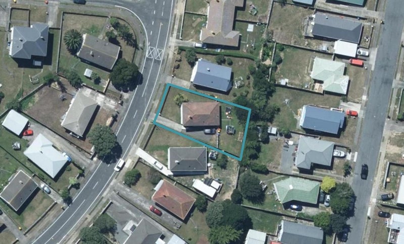 60 Corinna Street, Waitangirua, Porirua - Carousel 1