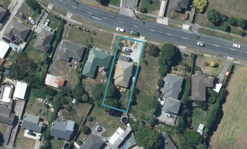 142 Te Pene Avenue, Titahi Bay, Porirua - Carousel 1