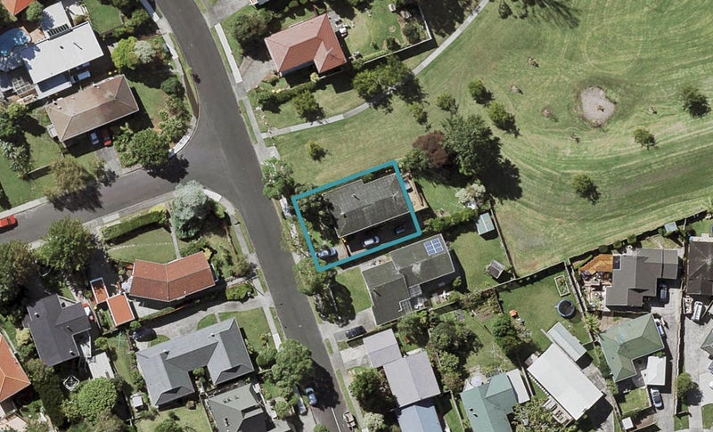 62 Knightsbridge Drive, Forrest Hill, Auckland - Carousel 1