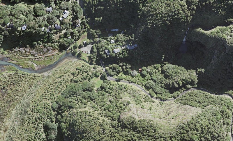 2 Lone Kauri Road, Karekare, Auckland - Carousel 1