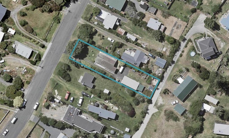 18 Babbacombe Avenue, Otaki Beach, Otaki - Carousel 1