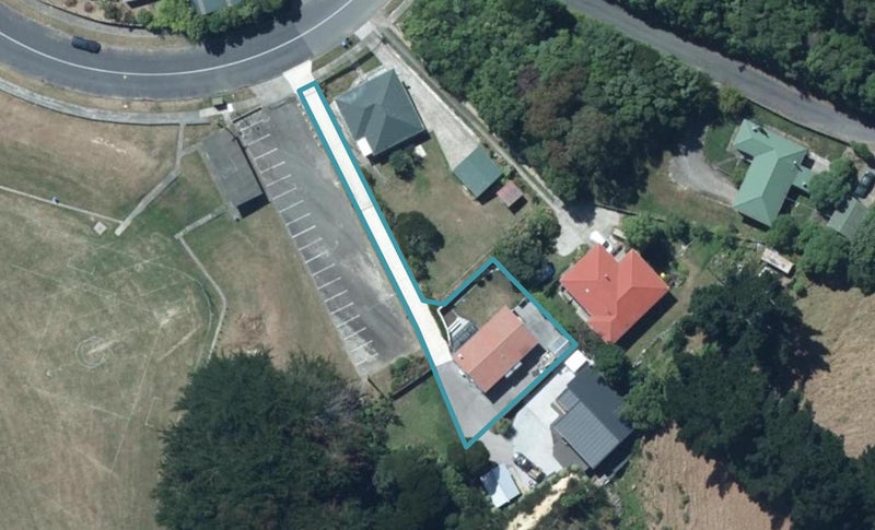 38A Waihora Crescent, Waitangirua, Porirua - Carousel 1