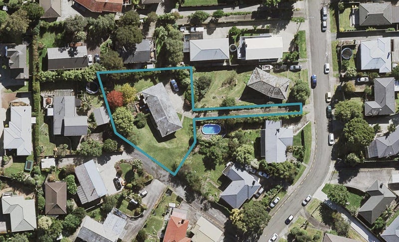 2/16 Ludlow Terrace, Totara Vale, Auckland - Carousel 1