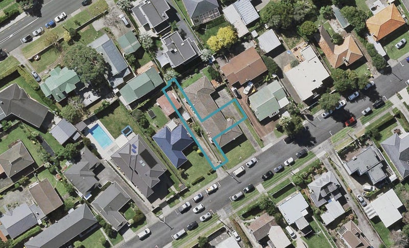 25B Lomond Street, Takapuna, Auckland - Carousel 1