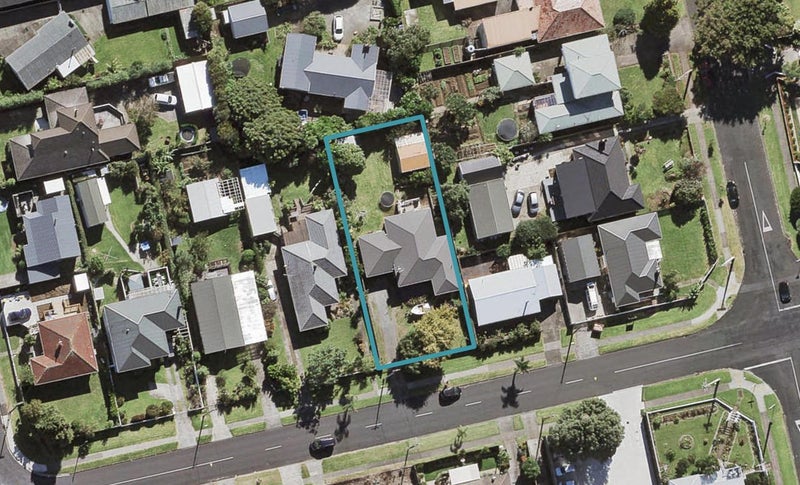 40 Mcintyre Road, Mangere Bridge, Auckland - Carousel 1