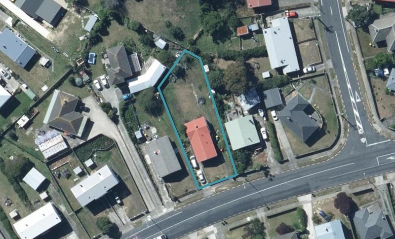 123 Warspite Avenue, Cannons Creek, Porirua - Carousel 1