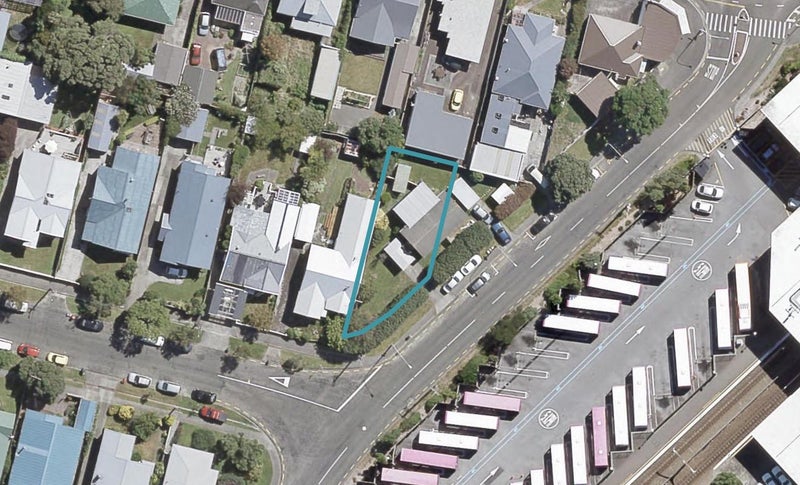 1-2/107 Pohutukawa Street, Woburn, Lower Hutt - Carousel 1