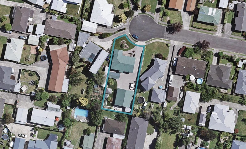 6 Yeo Place, Taradale, Napier - Carousel 1