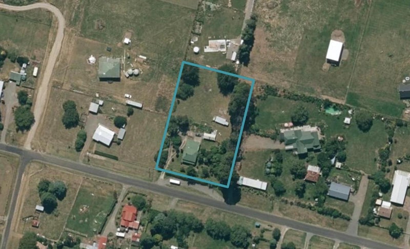 84 Owen Street, Waipawa - Carousel 1