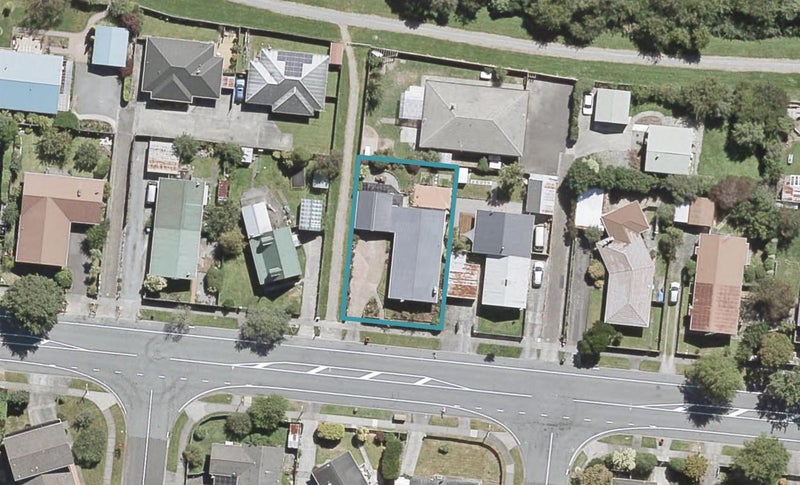 45 Gemstone Drive, Birchville, Upper Hutt - Carousel 1