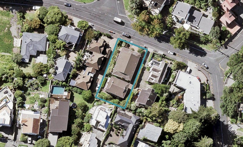 2/43 Vale Road, St Heliers, Auckland - Carousel 1