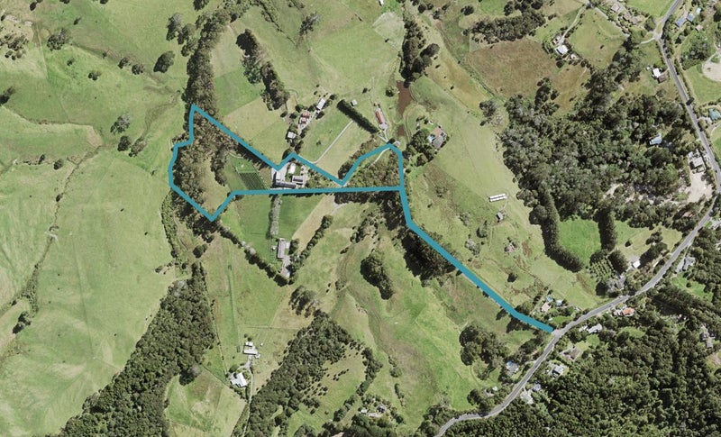 201 Forest Hill Road, Waiatarua, Auckland - Carousel 1