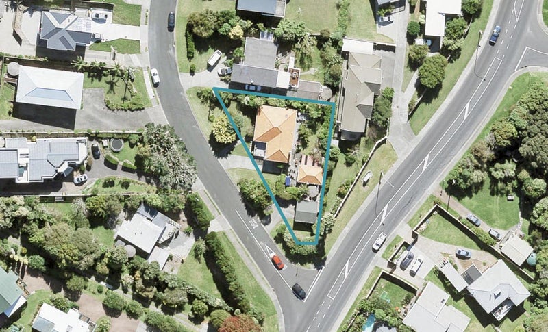 1 Brixton Road, Manly, Whangaparaoa - Carousel 1
