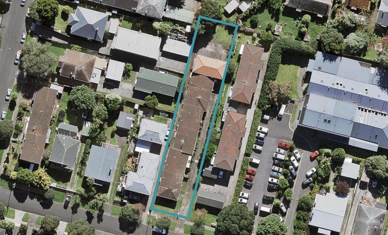 3/19 Coyle Street, Sandringham, Auckland - Carousel 1