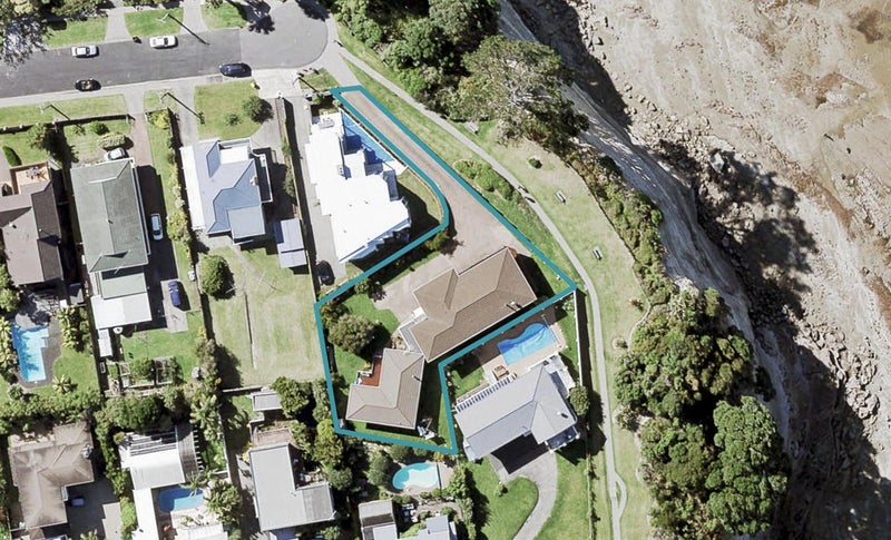 41 Beechwood Road, Rothesay Bay, Auckland - Carousel 1