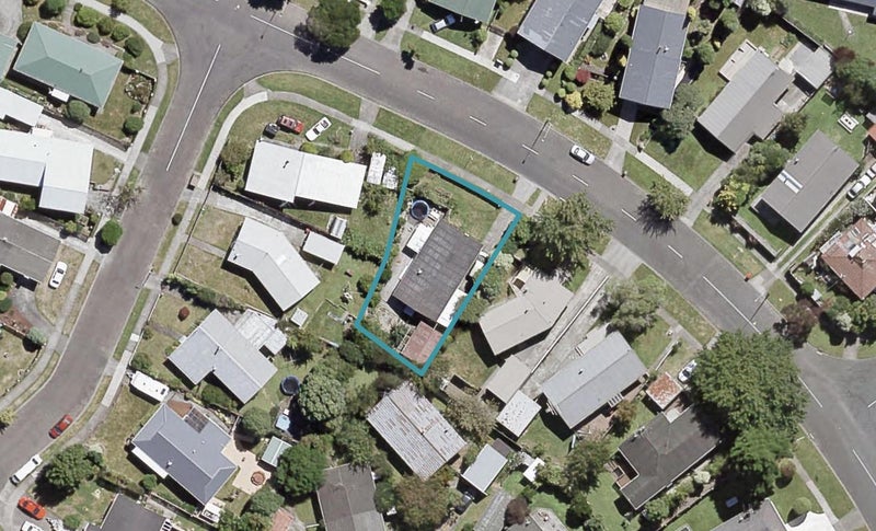115 California Drive, Totara Park, Upper Hutt - Carousel 1