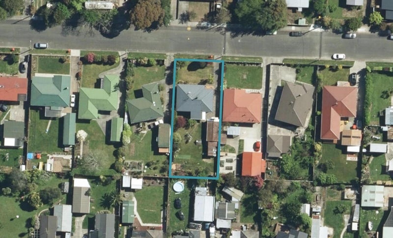 17 Fry Street, Motueka - Carousel 1