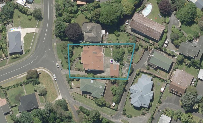 2 Oakland Avenue, Saint Johns Hill, Whanganui - Carousel 1