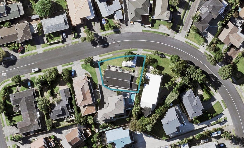 8A McCrystal Avenue, Bucklands Beach, Auckland - Carousel 1