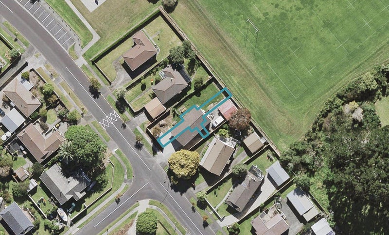 17C Granville Drive, Massey, Auckland - Carousel 1