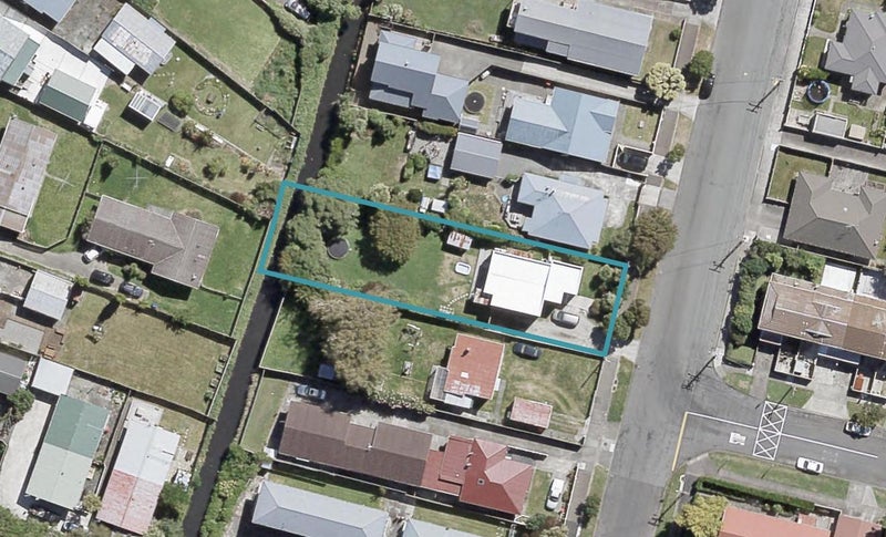 22 Leighton Avenue, Waiwhetu, Lower Hutt - Carousel 1
