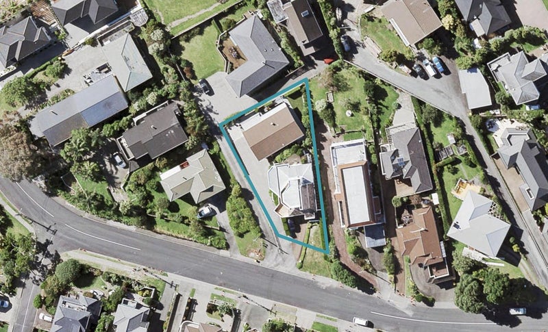 2/24 Devon Road, Bucklands Beach, Auckland - Carousel 1