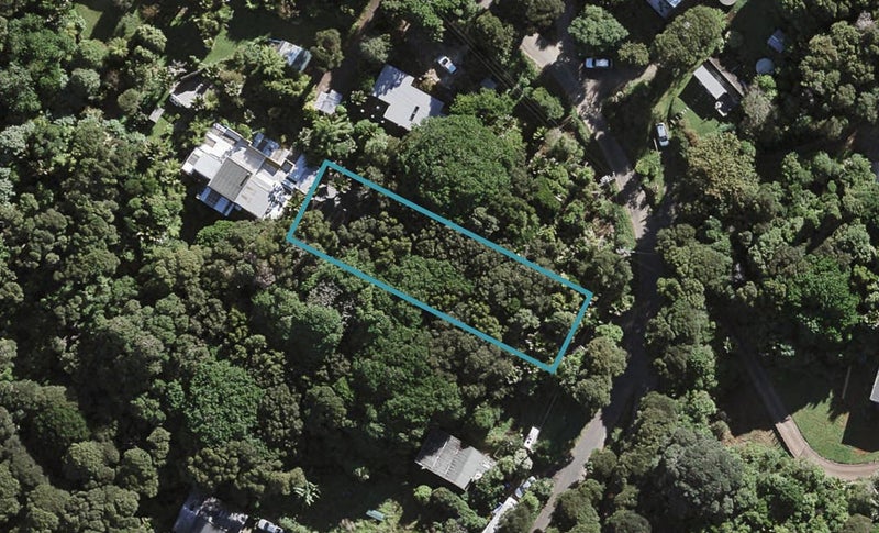 55 Fairview Crescent, Omiha, Waiheke Island - Carousel 1