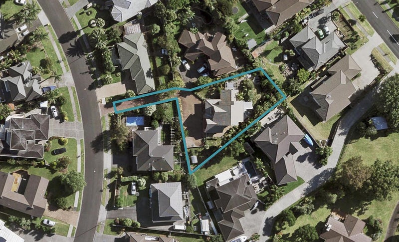 59 Kuripaka Crescent, The Gardens, Auckland - Carousel 1