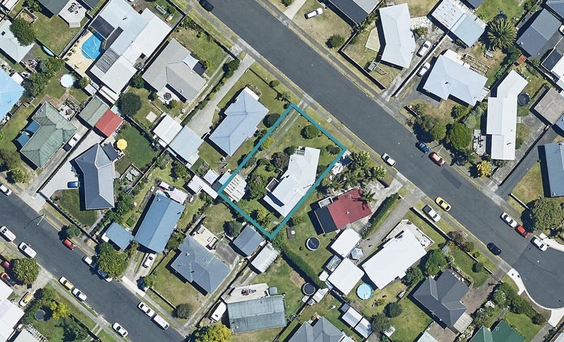 10 Carter Street, Mount Maunganui, Mount Maunganui - Carousel 1