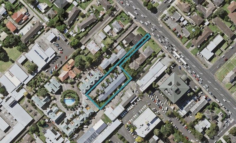 5/0 Taharoto Road, Takapuna, Auckland - Carousel 1