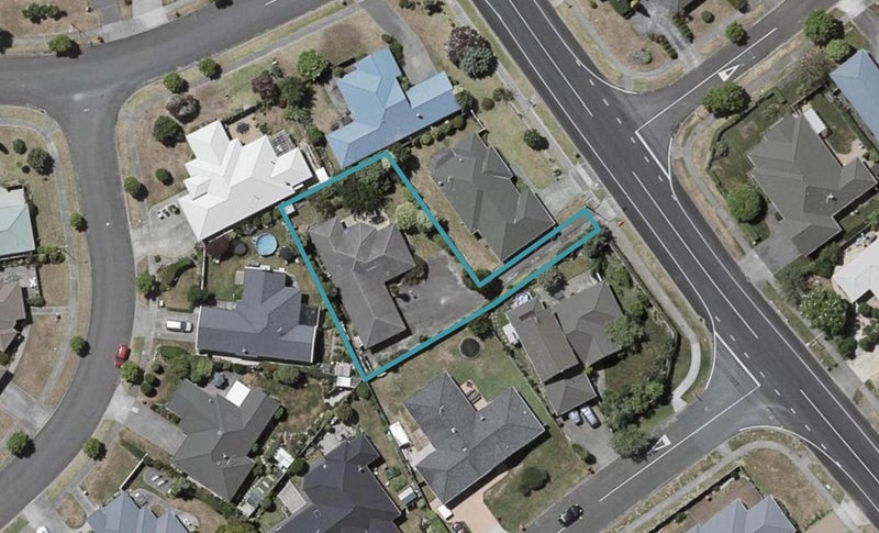 134 Guildford Drive, Paraparaumu Beach, Paraparaumu - Carousel 1