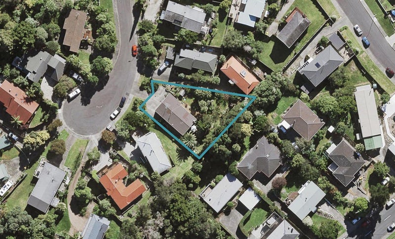 8 Emery Grove, Bayview, Auckland - Carousel 1