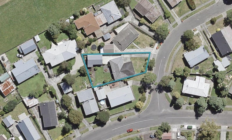 3 Indiana Grove, Totara Park, Upper Hutt - Carousel 1