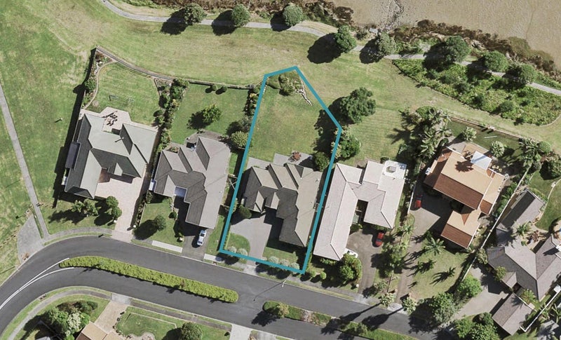 78 Rushgreen Avenue, Pahurehure, Papakura - Carousel 1